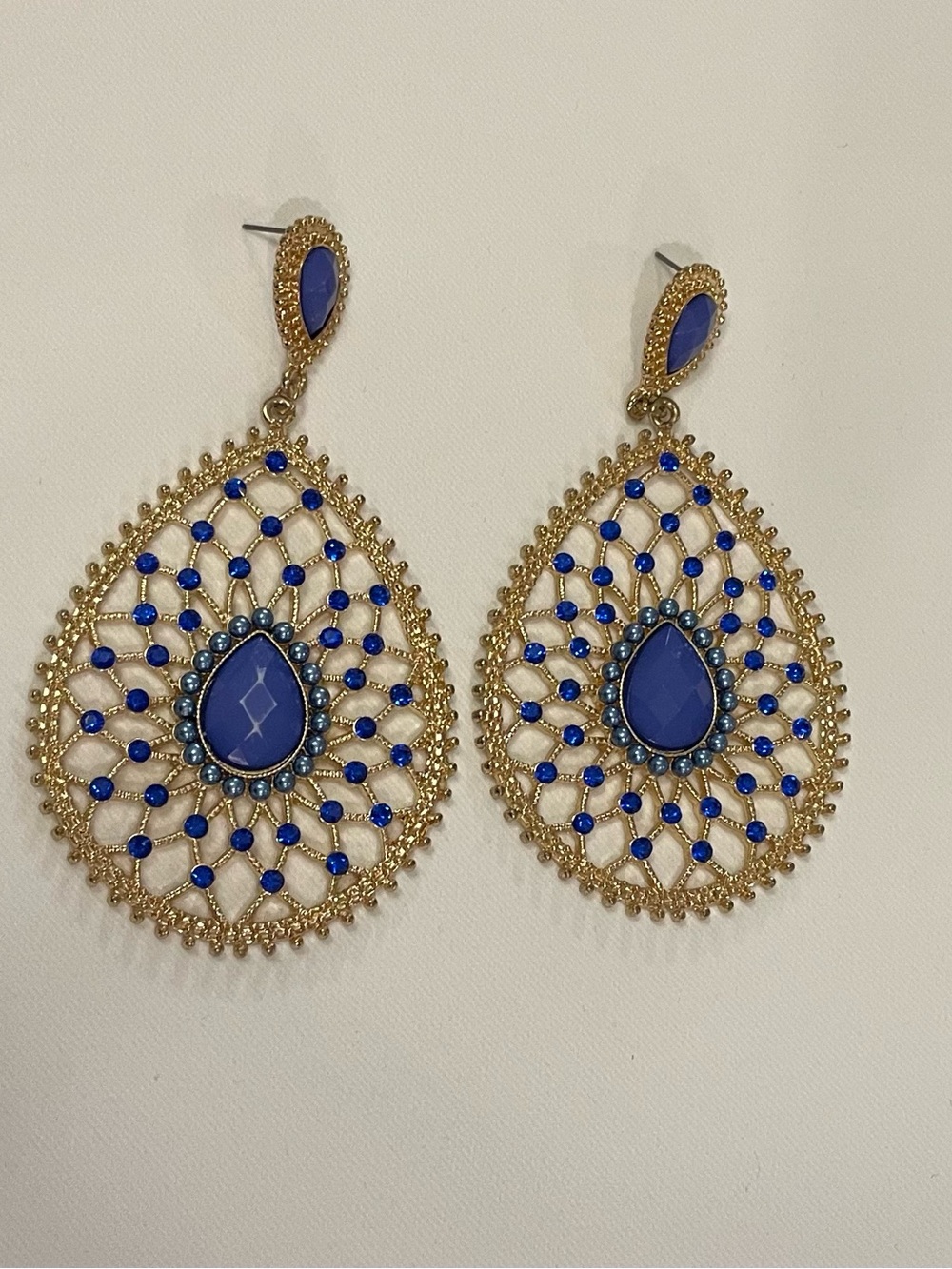 Boho Gold Blue Beaded Teardrop Statement Earrings Dangle Filigree Mesh Web Indie